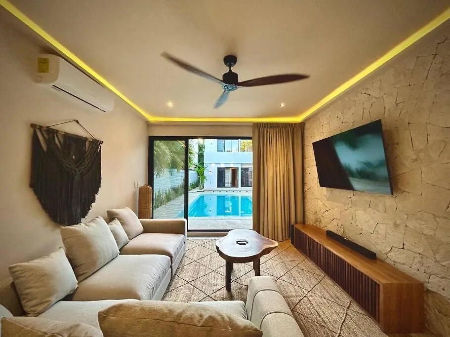 Stunning Villa In The Heart Of La Veleta - Casa Jardin Tulum