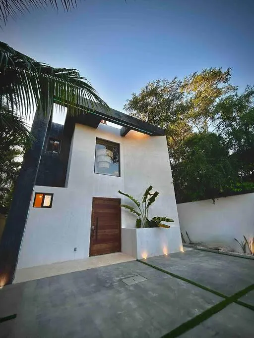 Stunning Villa In The Heart Of La Veleta - Casa Jardin Tulum 0*,