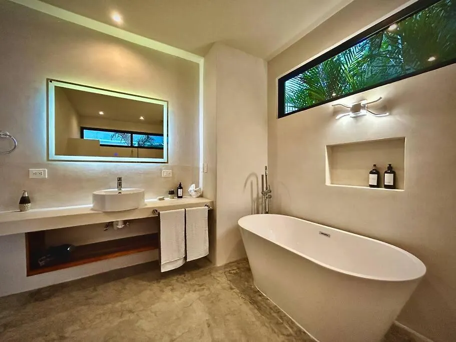 Stunning Villa In The Heart Of La Veleta - Casa Jardin Tulum México